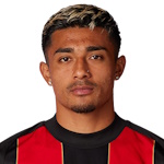 Julián Araujo
